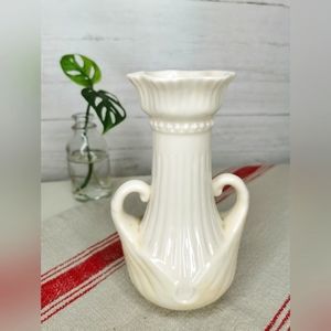 Belleek Vintage Vase 5th Mark Circa 1955-1965
